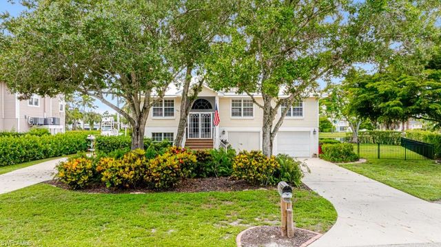 18110 Parkridge CT, Fort Myers, FL 33908