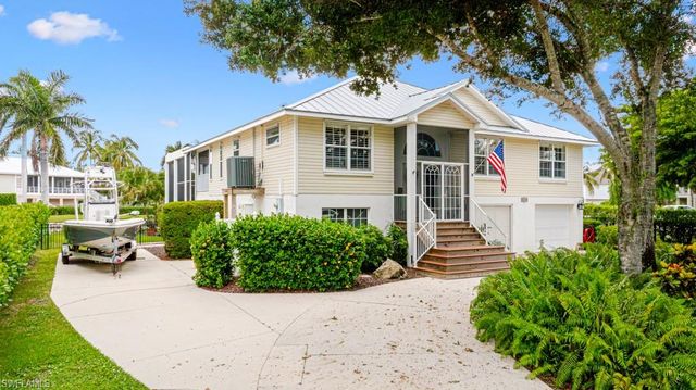 18110 Parkridge CT, Fort Myers, FL 33908