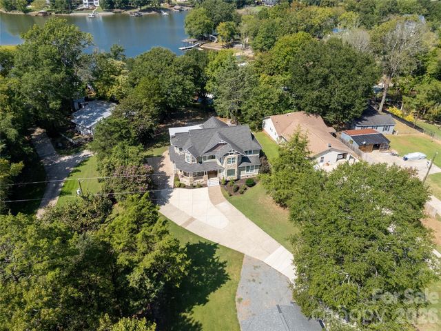5555 Riverfront Road, Lake Wylie, SC 29710