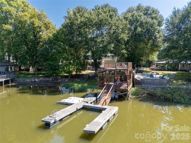 5555 Riverfront Road, Lake Wylie, SC 29710