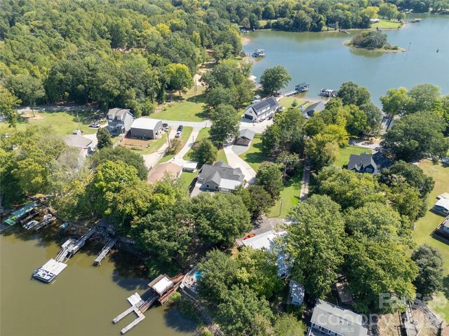 5555 Riverfront Road, Lake Wylie, SC 29710