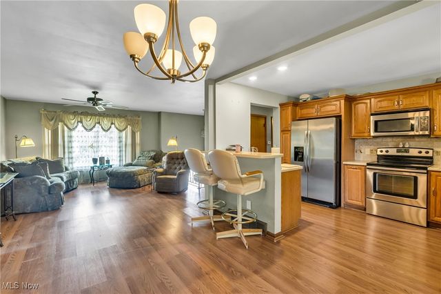 2050 Chapel Hill Drive, Youngstown, OH 44511