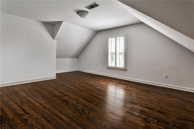 8440 Valemont Drive, Sandy Springs, GA 30350