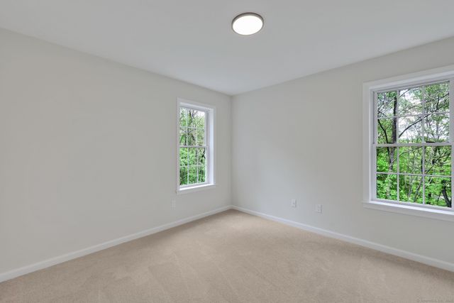 9-A Alice Drive, Burlington, CT 06013