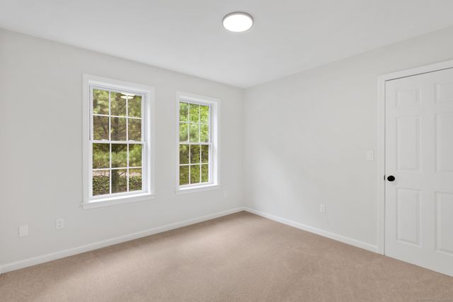 9-A Alice Drive, Burlington, CT 06013