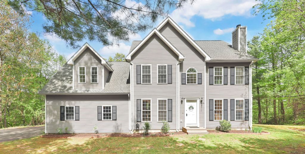 9-A Alice Drive, Burlington, CT 06013