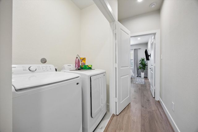 10614 Cascade Ledge Ln, Houston, TX 77025