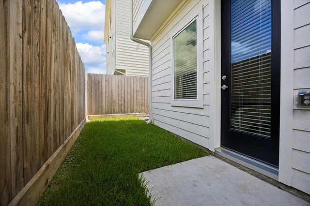 10614 Cascade Ledge Ln, Houston, TX 77025