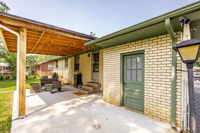 934 Temple Ct, Murfreesboro, TN 37130