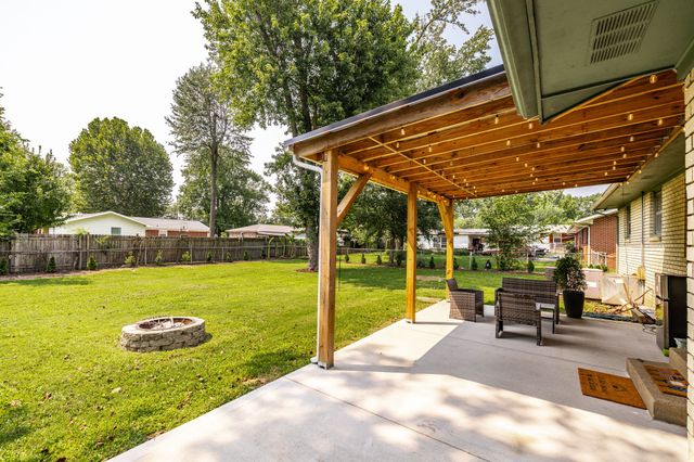934 Temple Ct, Murfreesboro, TN 37130