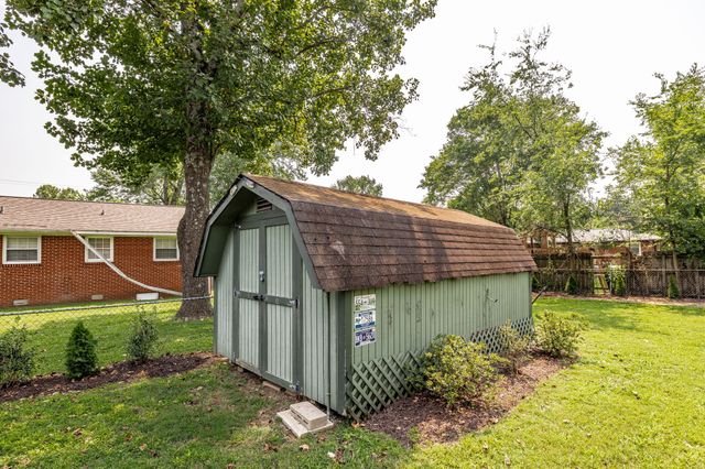 934 Temple Ct, Murfreesboro, TN 37130