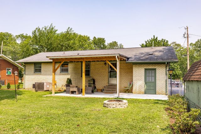 934 Temple Ct, Murfreesboro, TN 37130