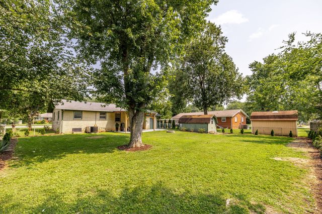934 Temple Ct, Murfreesboro, TN 37130