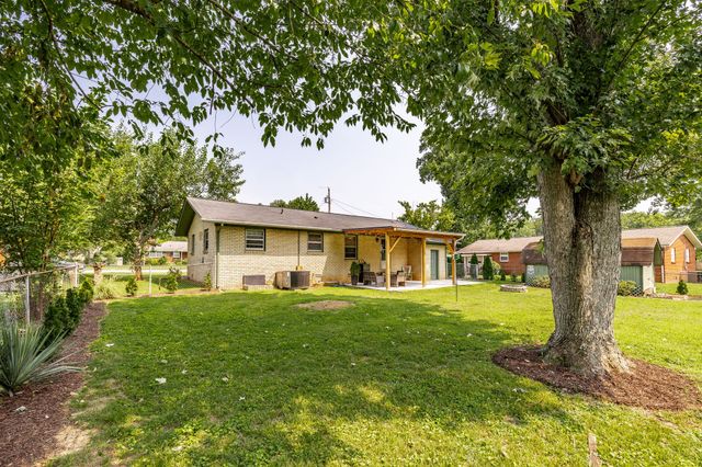 934 Temple Ct, Murfreesboro, TN 37130