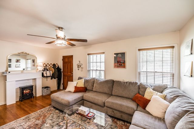 934 Temple Ct, Murfreesboro, TN 37130