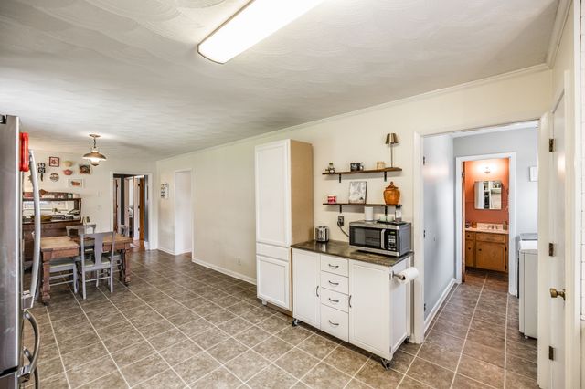 934 Temple Ct, Murfreesboro, TN 37130