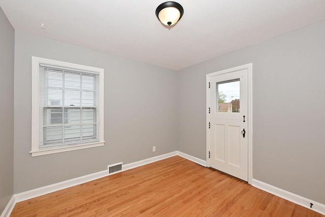5724 Roosevelt DRIVE, Milwaukee, WI 53216