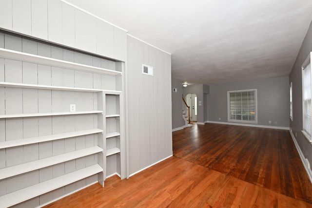 5724 Roosevelt DRIVE, Milwaukee, WI 53216