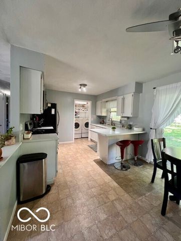 311 N Kelli Drive, Ellettsville, IN 47429