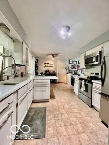 311 N Kelli Drive, Ellettsville, IN 47429