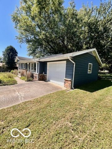 311 N Kelli Drive, Ellettsville, IN 47429