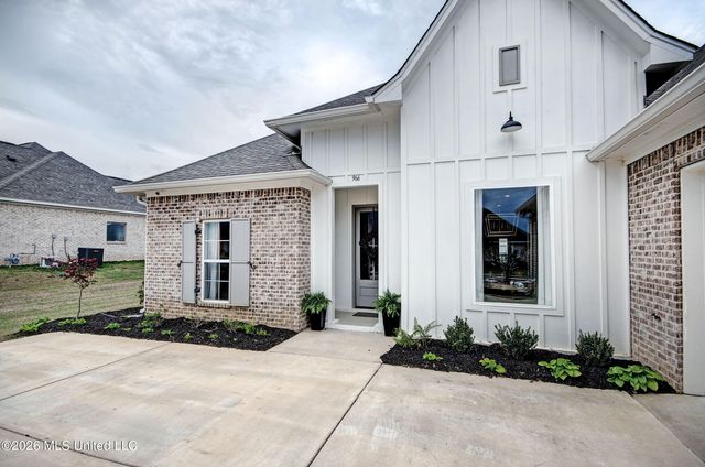 966 Glenwild Circle, Canton, MS 39046