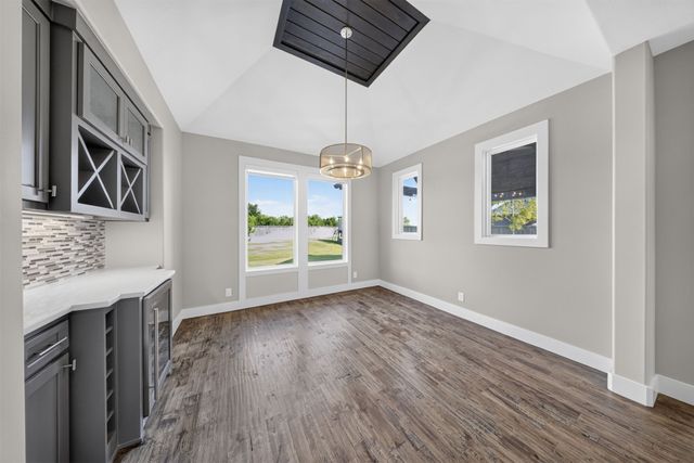 12719 S 4th Street, Jenks, OK 74037