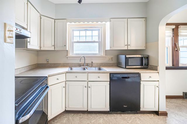 638 OAKMONT Avenue, Millcreek, PA 16505