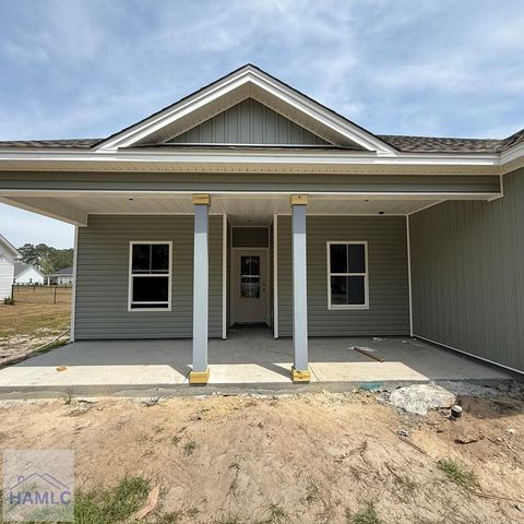 93 Ennis Road, Pembroke, GA 31321
