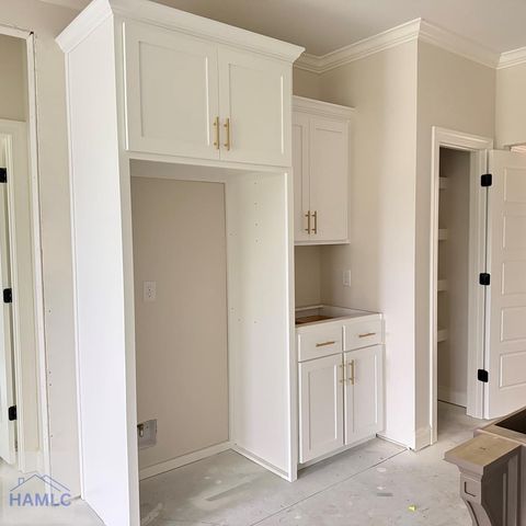 93 Ennis Road, Pembroke, GA 31321