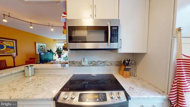 1435 4th St SW Apt B112, Washington, DC 20024