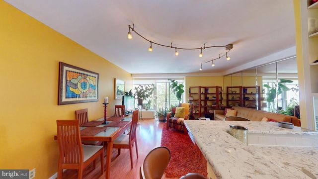 1435 4th St SW Apt B112, Washington, DC 20024
