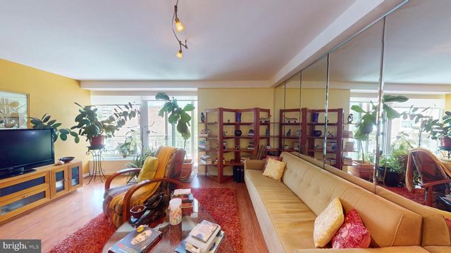 1435 4th St SW Apt B112, Washington, DC 20024