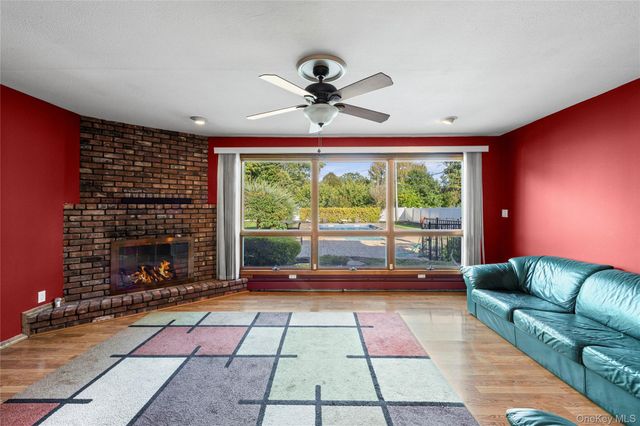 511 Elwood Road, East Northport, NY 11731