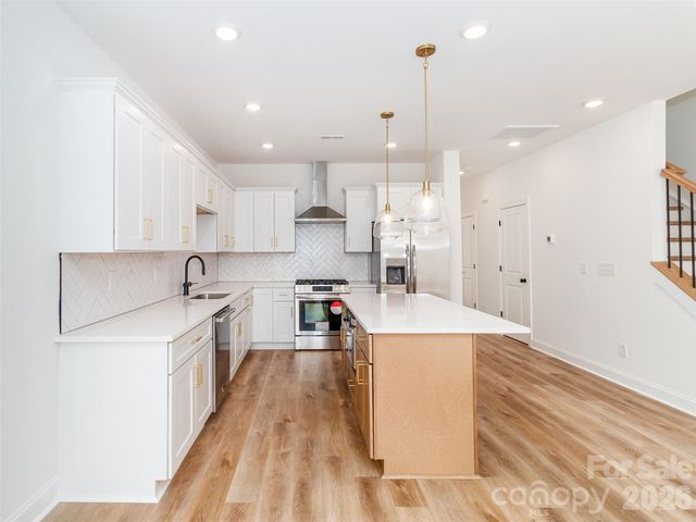 2517 Elon Street, Charlotte, NC 28208