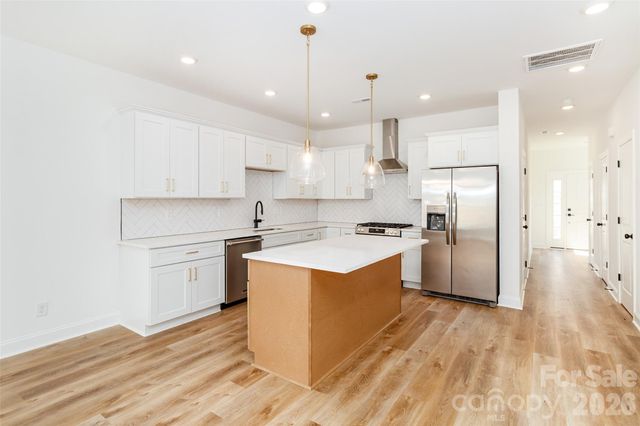 2517 Elon Street, Charlotte, NC 28208