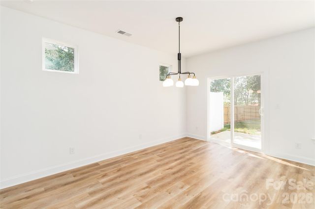 2517 Elon Street, Charlotte, NC 28208