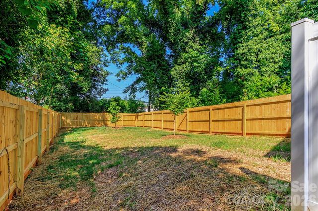 2517 Elon Street, Charlotte, NC 28208