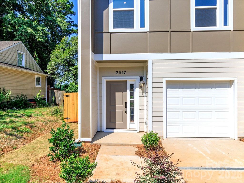 2517 Elon Street, Charlotte, NC 28208