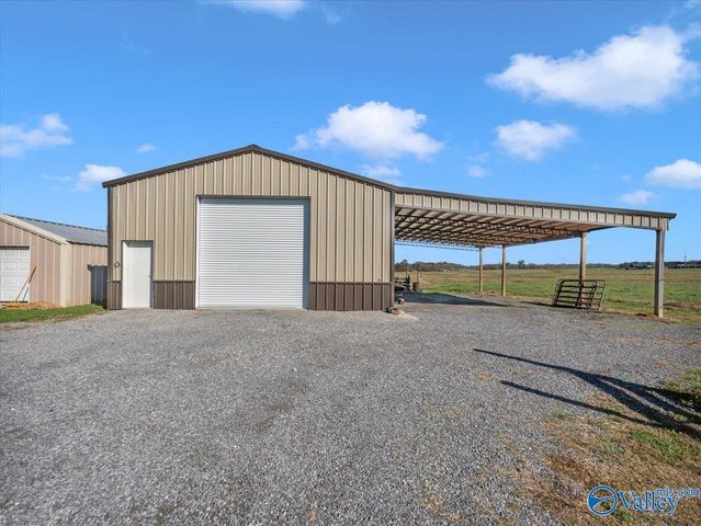 885 County Road 16, Dutton, AL 35744