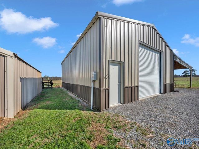 885 County Road 16, Dutton, AL 35744