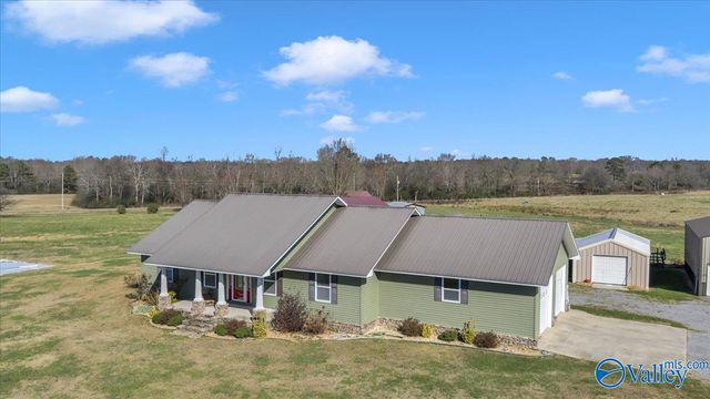 885 County Road 16, Dutton, AL 35744