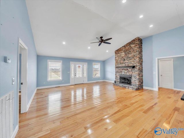 885 County Road 16, Dutton, AL 35744