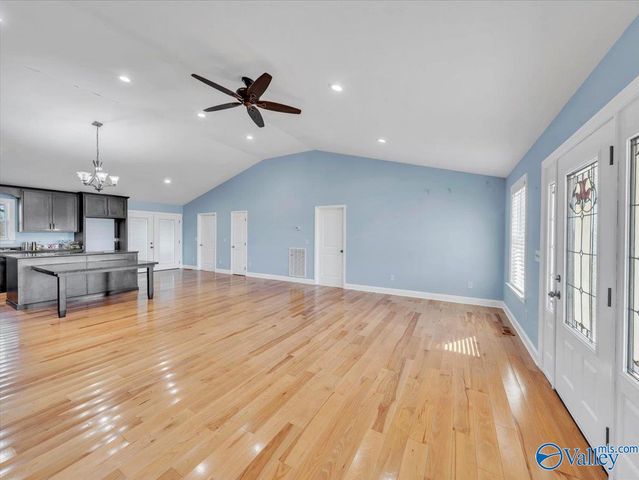 885 County Road 16, Dutton, AL 35744