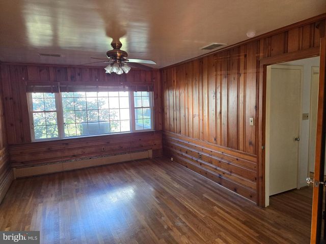 505 E LOOCKERMAN ST, Dover, DE 19901