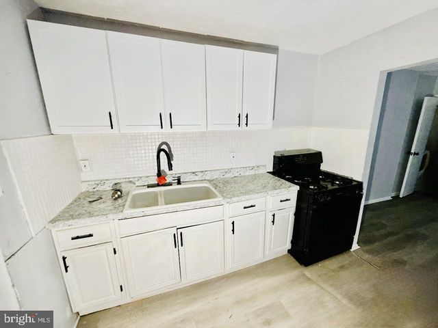 3025 W LANVALE ST, Baltimore, MD 21216