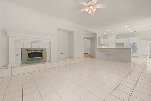 301 Marie Ct, Roseville, CA 95661