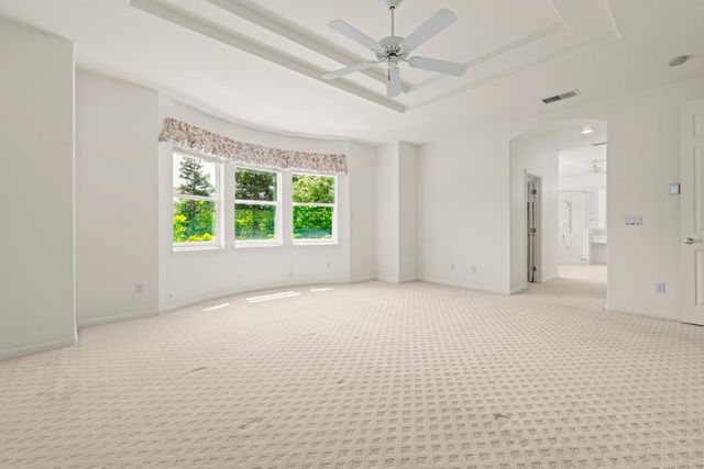 301 Marie Ct, Roseville, CA 95661
