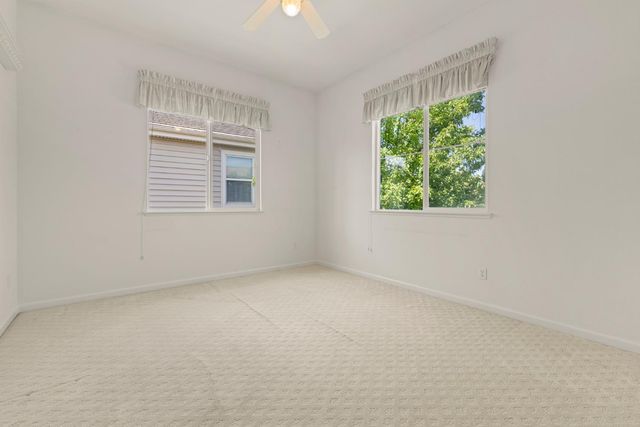301 Marie Ct, Roseville, CA 95661