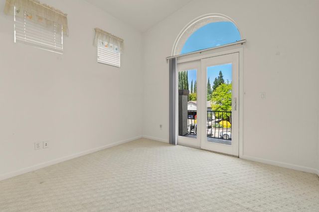 301 Marie Ct, Roseville, CA 95661